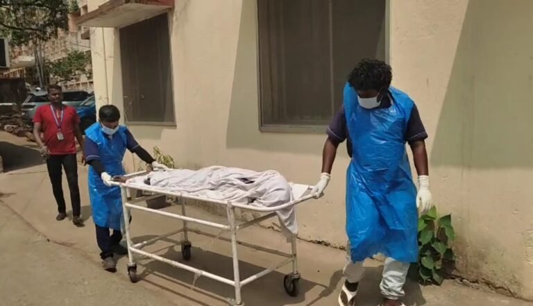 जमशेदपुर के एम.जी.एम अस्पताल में मरीज ने चौथे तल्ले से कूदकर दी जान, अस्पताल में मचा हड़कंप