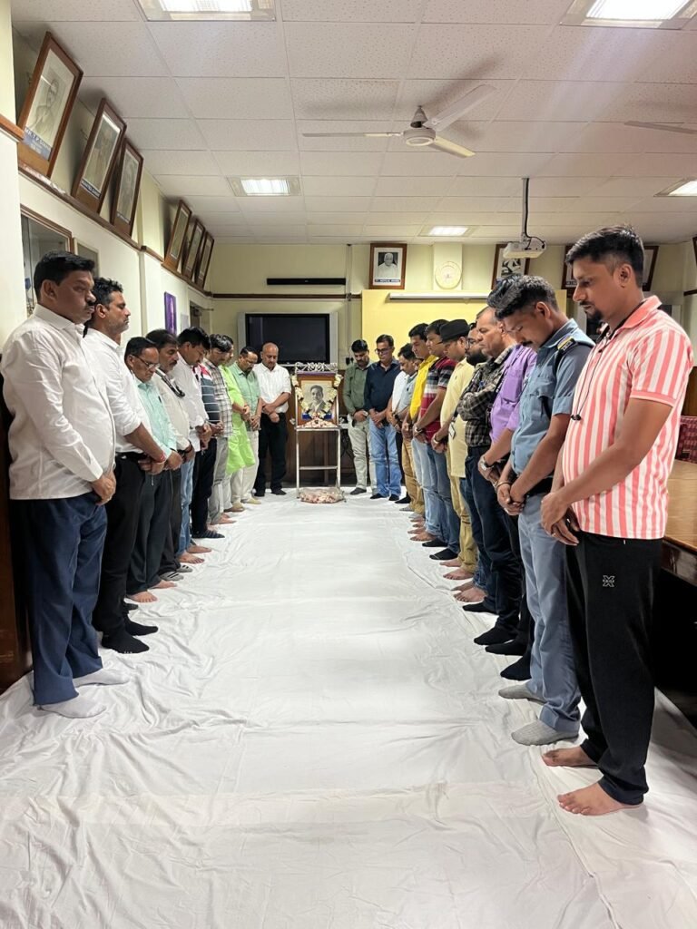 टाटा वर्कर्स यूनियन ने माइकल जॉन की पुण्यतिथि पर दी श्रद्धांजलि, समाधि स्थल से यूनियन परिसर तक हुए कार्यक्रम